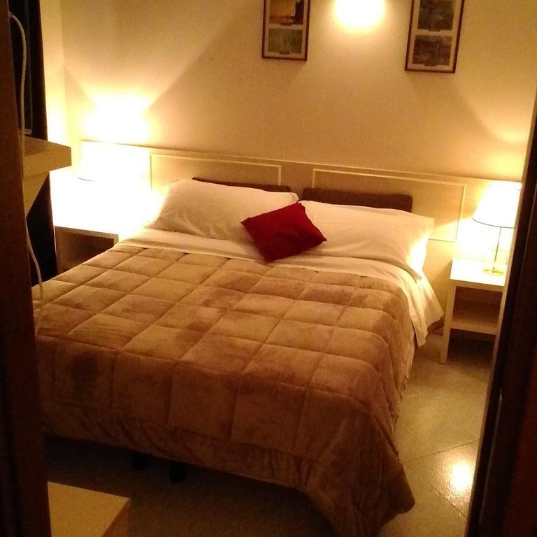 B&B La Maison Sammichele Di Bari Bagian luar foto